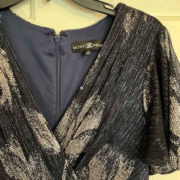 Betsy & Adam, Gun Metal Foil Print, Flutter Sleeve, Long Gown Size 12 - Picture 4 of 16
